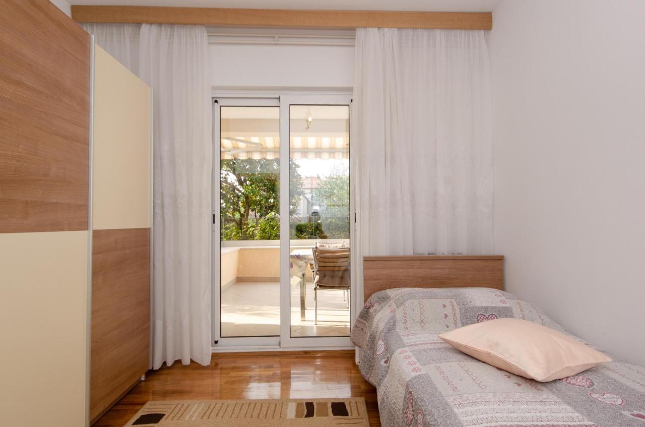 Apartments Bungavilia Rovinj Exteriör bild